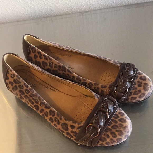 Soft spots animal print flats - Picture 2 of 3